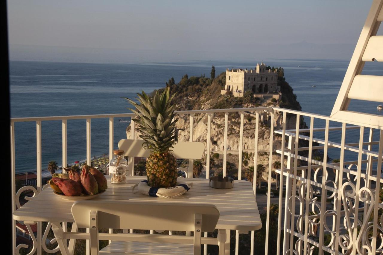 Le Tolde Del Corallone Aparthotel Tropea Exterior photo